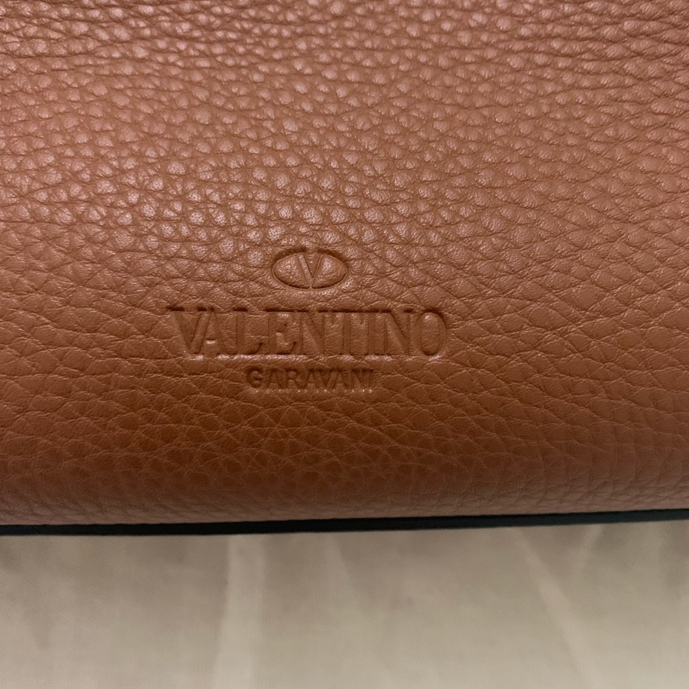 Valentino Vitello Rockstud Brown Tote - Picture 5 of 10